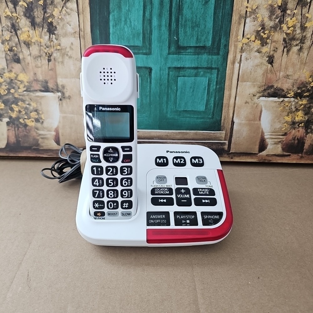 Panasonic KX-TGM420W Caller ID Amplified Cordless‎ Phone Answering System